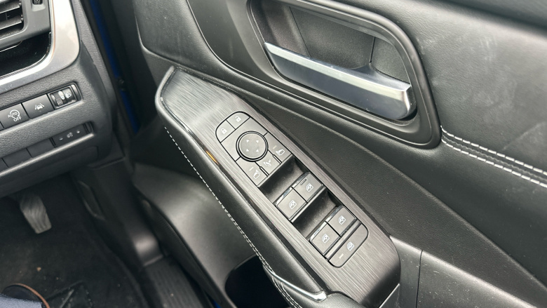 Nissan Qashqai 1.3 DiG-T MH N-Connecta 5dr Petrol Hatchback